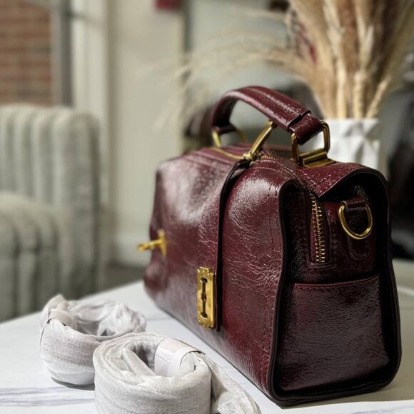 Imperial Elegance – Genuine Leather Bag with Two Straps - Picture 2 of 5